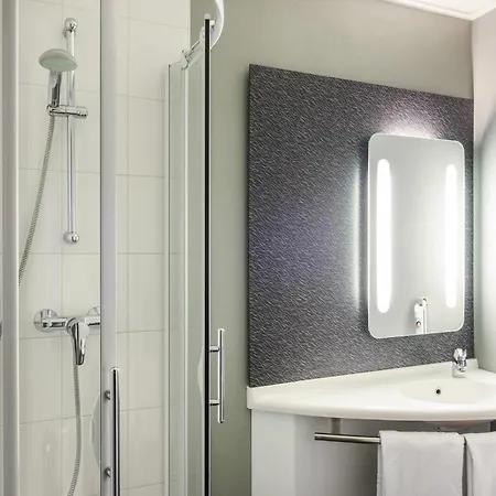 Ibis Daumesnil Porte Doree