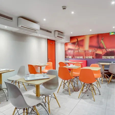 Ibis Daumesnil Porte Doree Hotel