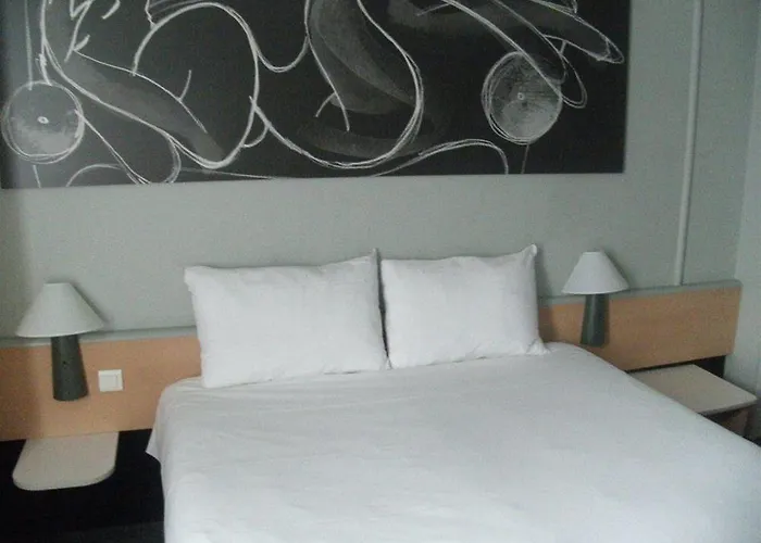 Ibis Daumesnil Porte Doree מלון פריז