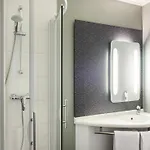 Ibis Daumesnil Porte Doree