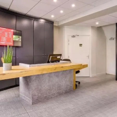 多梅尼斯波特多利宜必思酒店 3* 巴黎