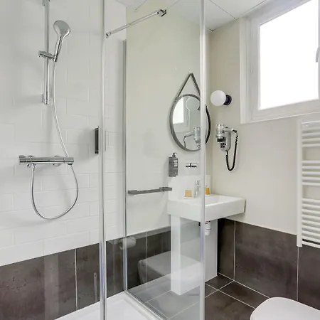 イビス ドメニル ポルト ドレー 3*