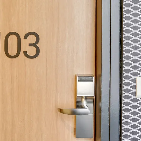 Ibis Daumesnil Porte Doree Paris
