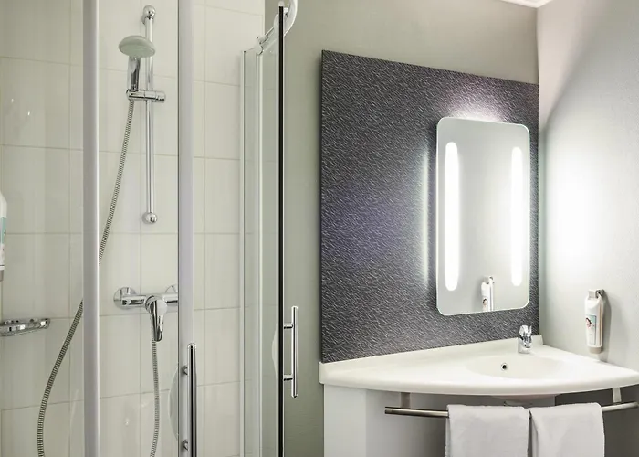 Ibis Daumesnil Porte Doree