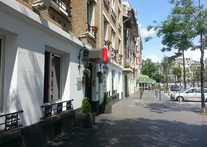 Hotel Ibis Daumesnil Porte Doree 3*