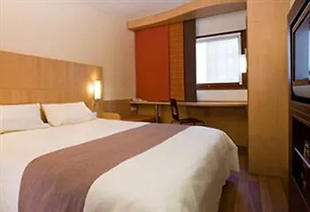 Hotel Ibis Daumesnil Porte Doree