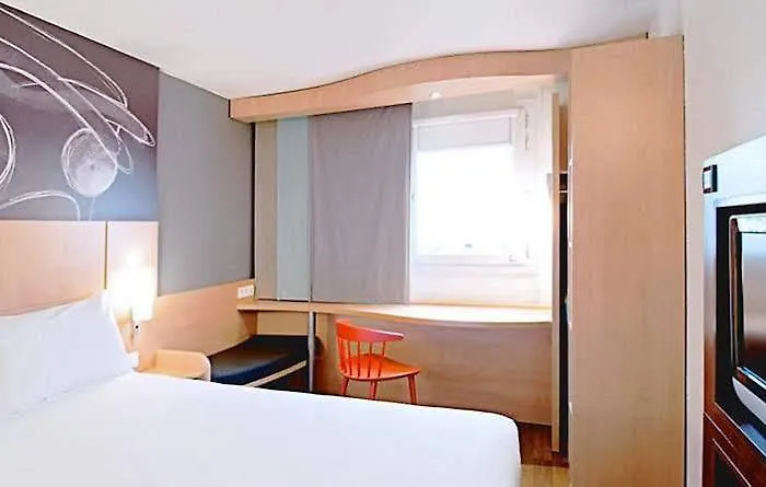 Ibis Daumesnil Porte Doree Parigi